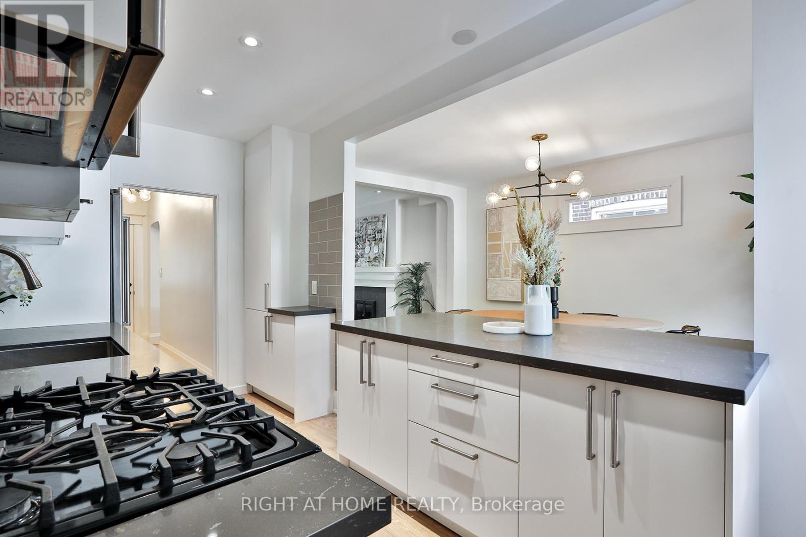 230 Milverton Boulevard, Toronto, Ontario  M4J 1V5 - Photo 13 - E12461748