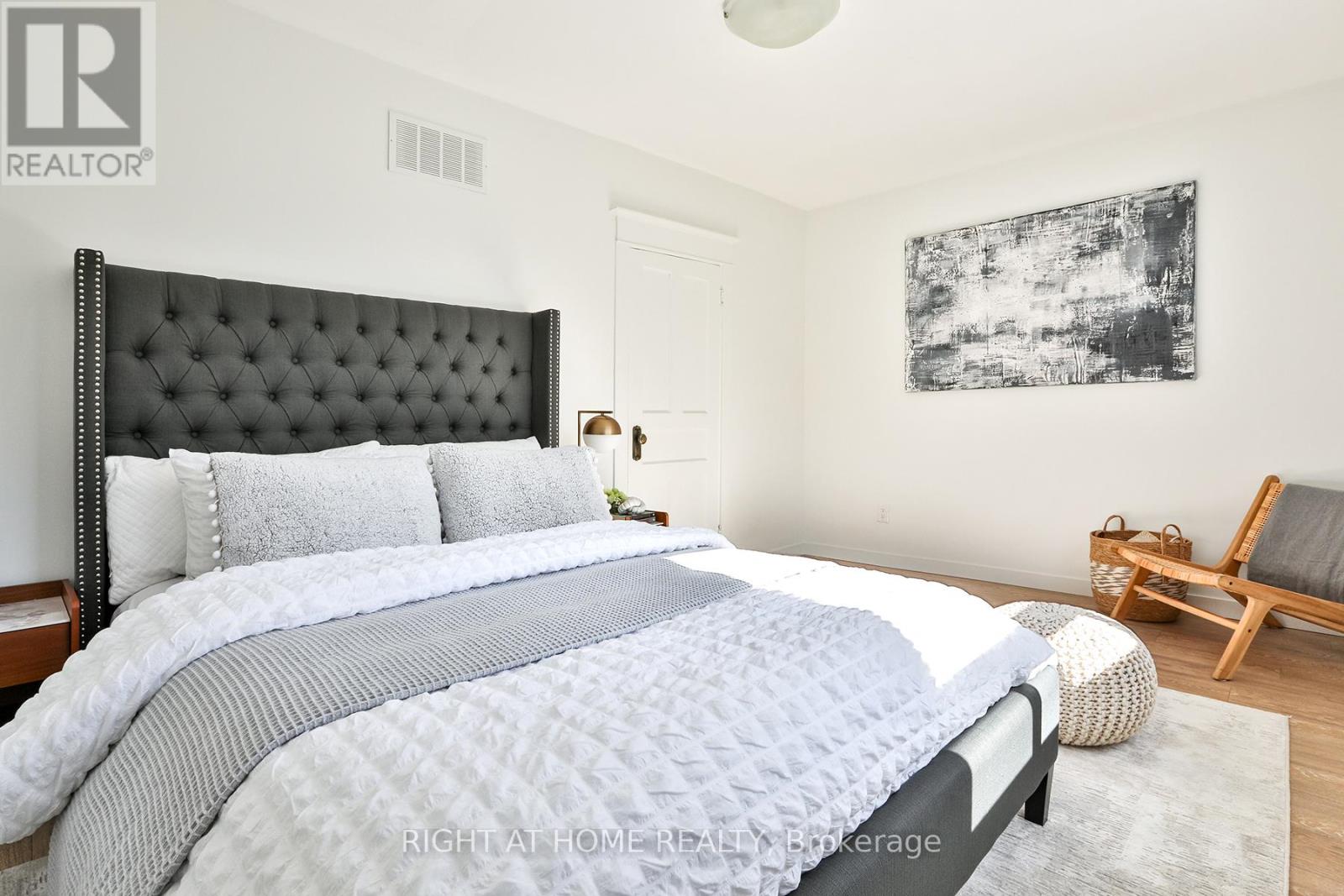 230 Milverton Boulevard, Toronto, Ontario  M4J 1V5 - Photo 19 - E12461748