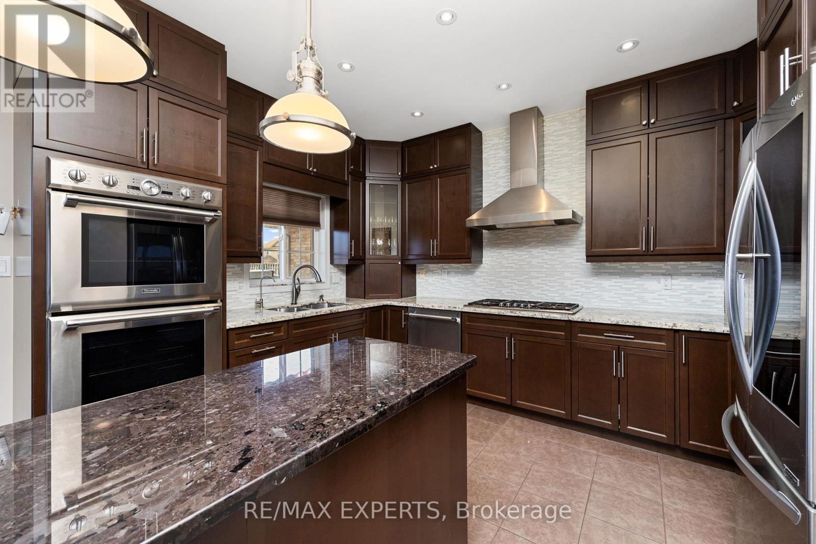 2071 Gibson Street, Innisfil, Ontario  L9S 4B7 - Photo 17 - N12461640
