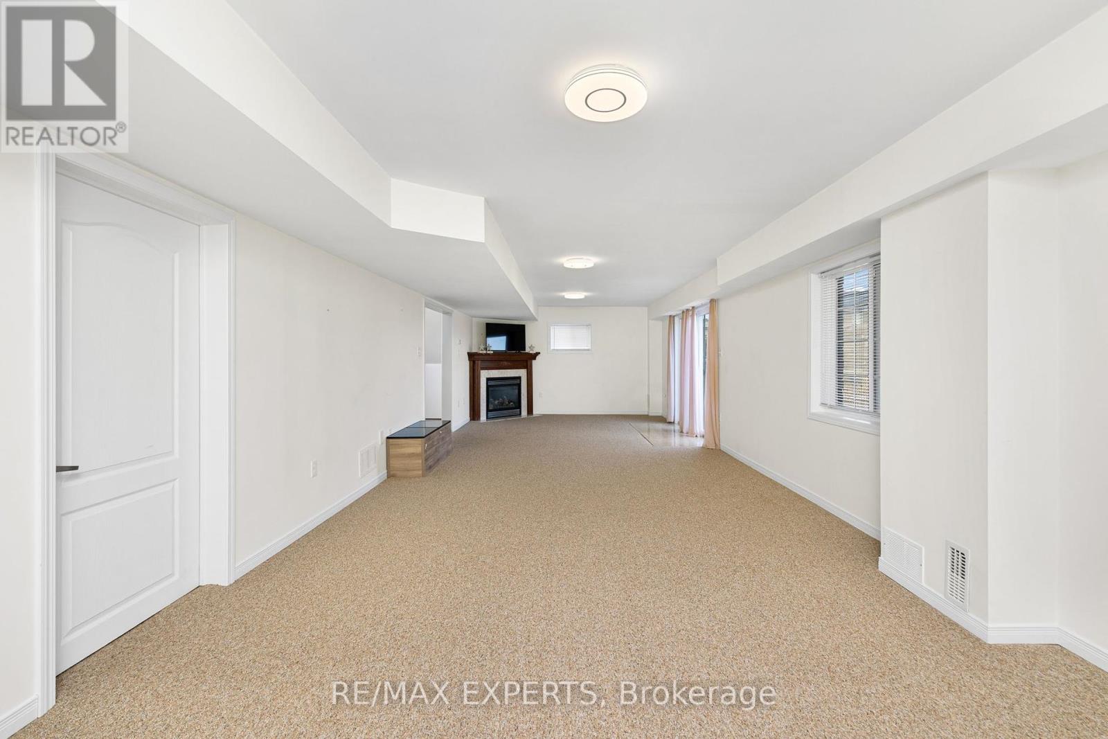 2071 Gibson Street, Innisfil, Ontario  L9S 4B7 - Photo 38 - N12461640