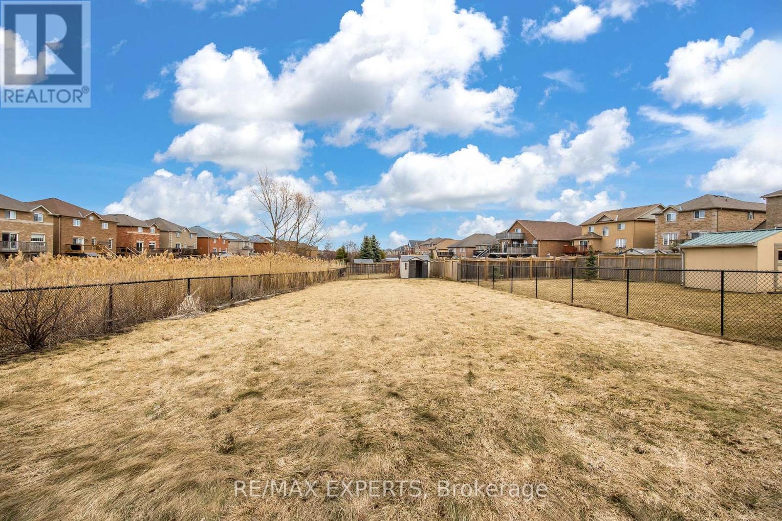 2071 Gibson Street, Innisfil, Ontario  L9S 4B7 - Photo 8 - N12461640