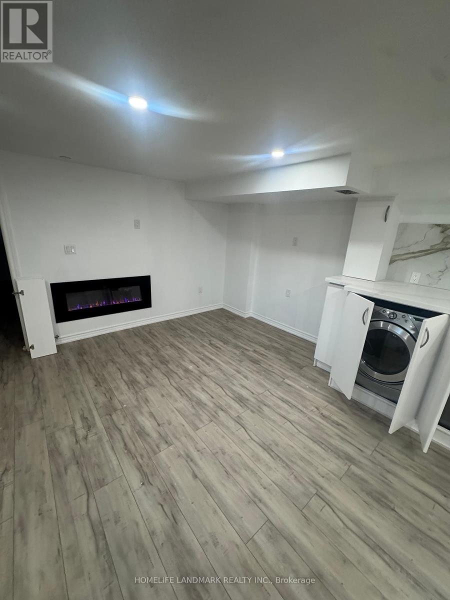 165 Ellwood Drive W, Caledon, Ontario  L7E 4W5 - Photo 9 - W12420401