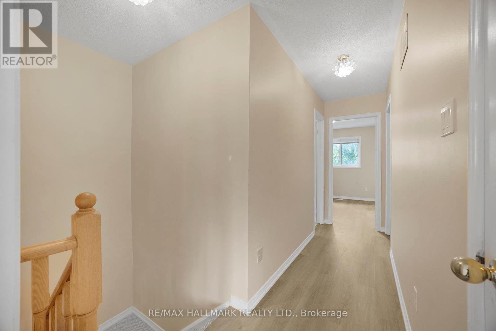 10 Ferris Street, Richmond Hill, Ontario  L4B 4K6 - Photo 14 - N12461734