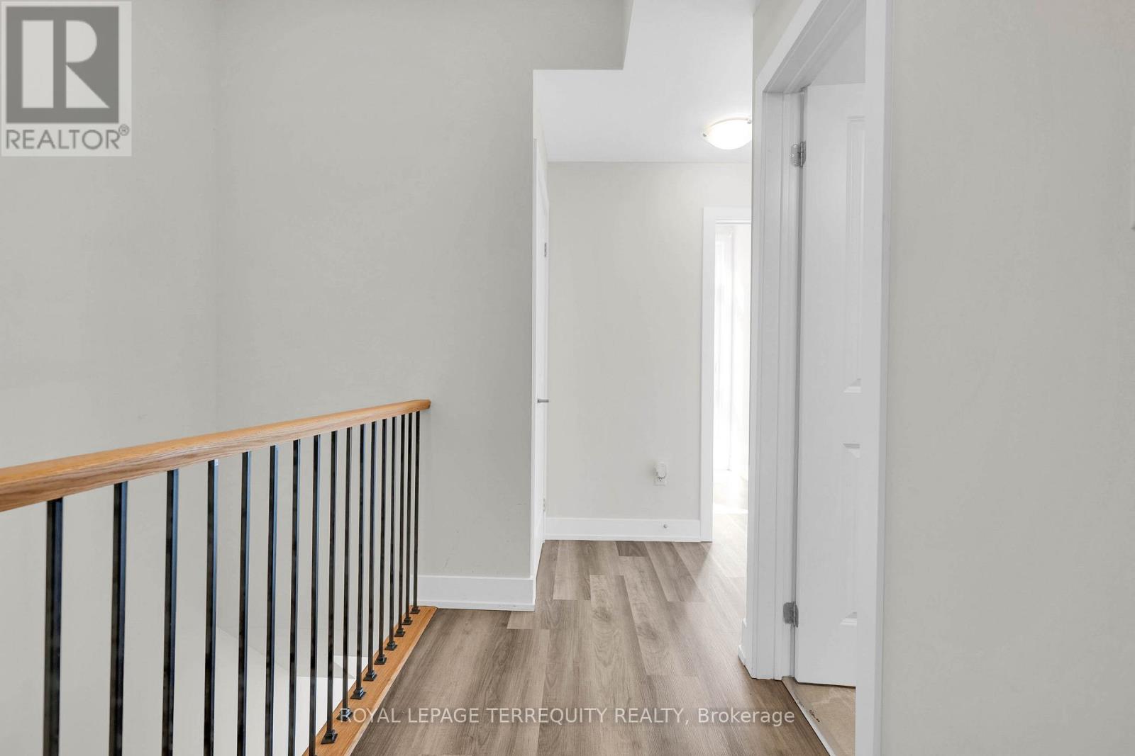 17 - 8 Sayers Lane, Richmond Hill, Ontario  L4E 1J4 - Photo 16 - N12461754