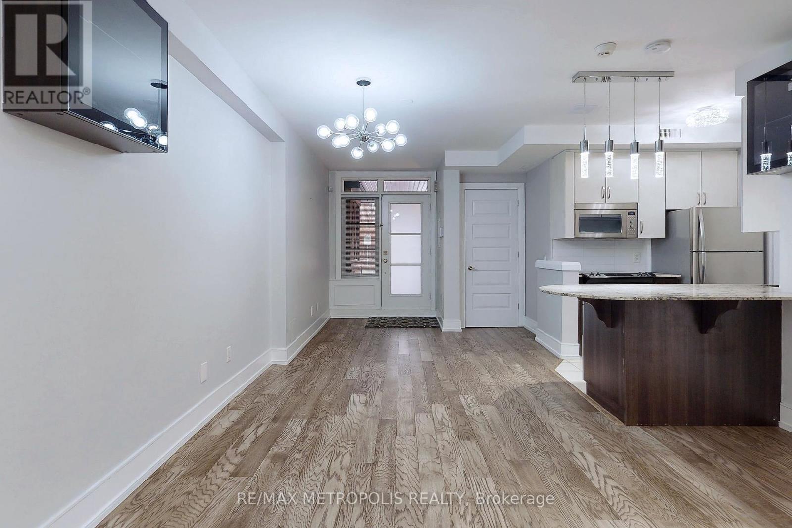 1 - 8171 Kipling Avenue, Vaughan, Ontario  L4L 0G4 - Photo 13 - N12461762