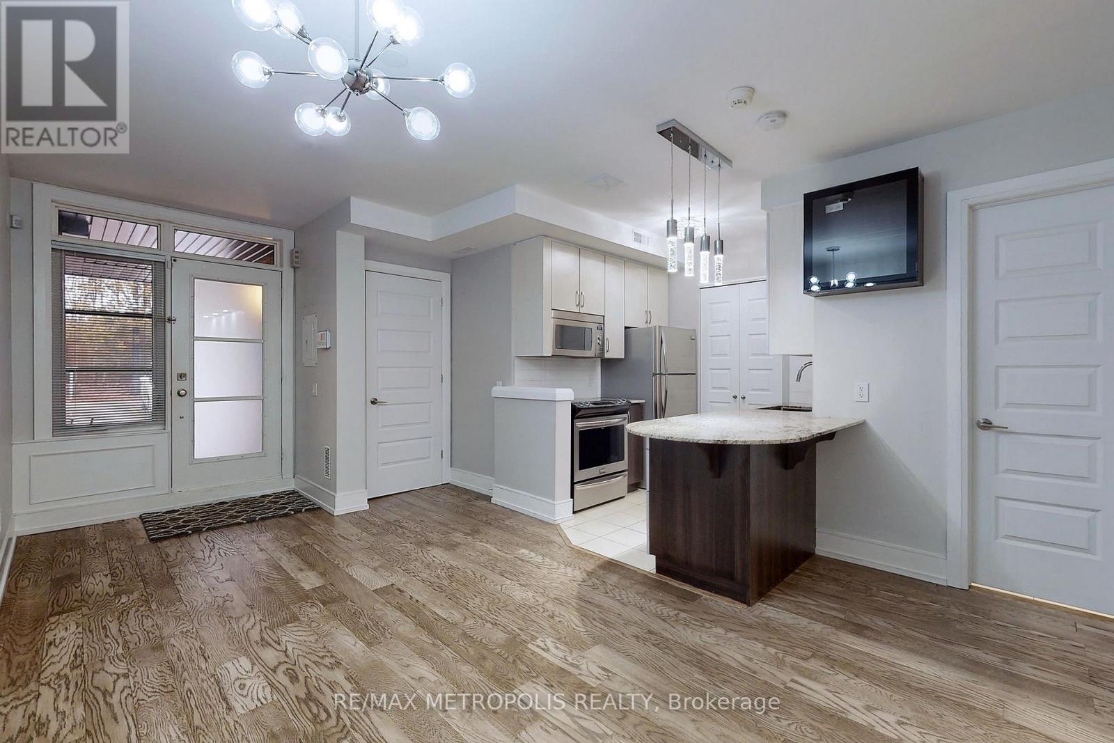 1 - 8171 Kipling Avenue, Vaughan, Ontario  L4L 0G4 - Photo 14 - N12461762
