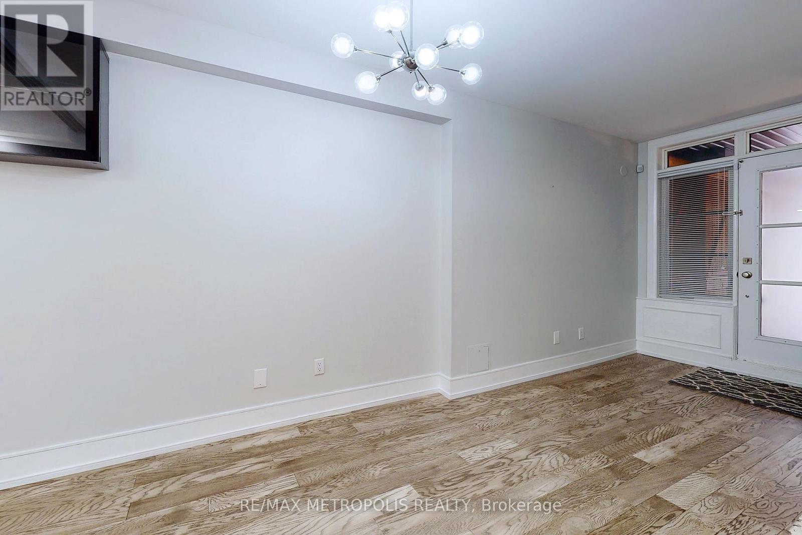 1 - 8171 Kipling Avenue, Vaughan, Ontario  L4L 0G4 - Photo 15 - N12461762