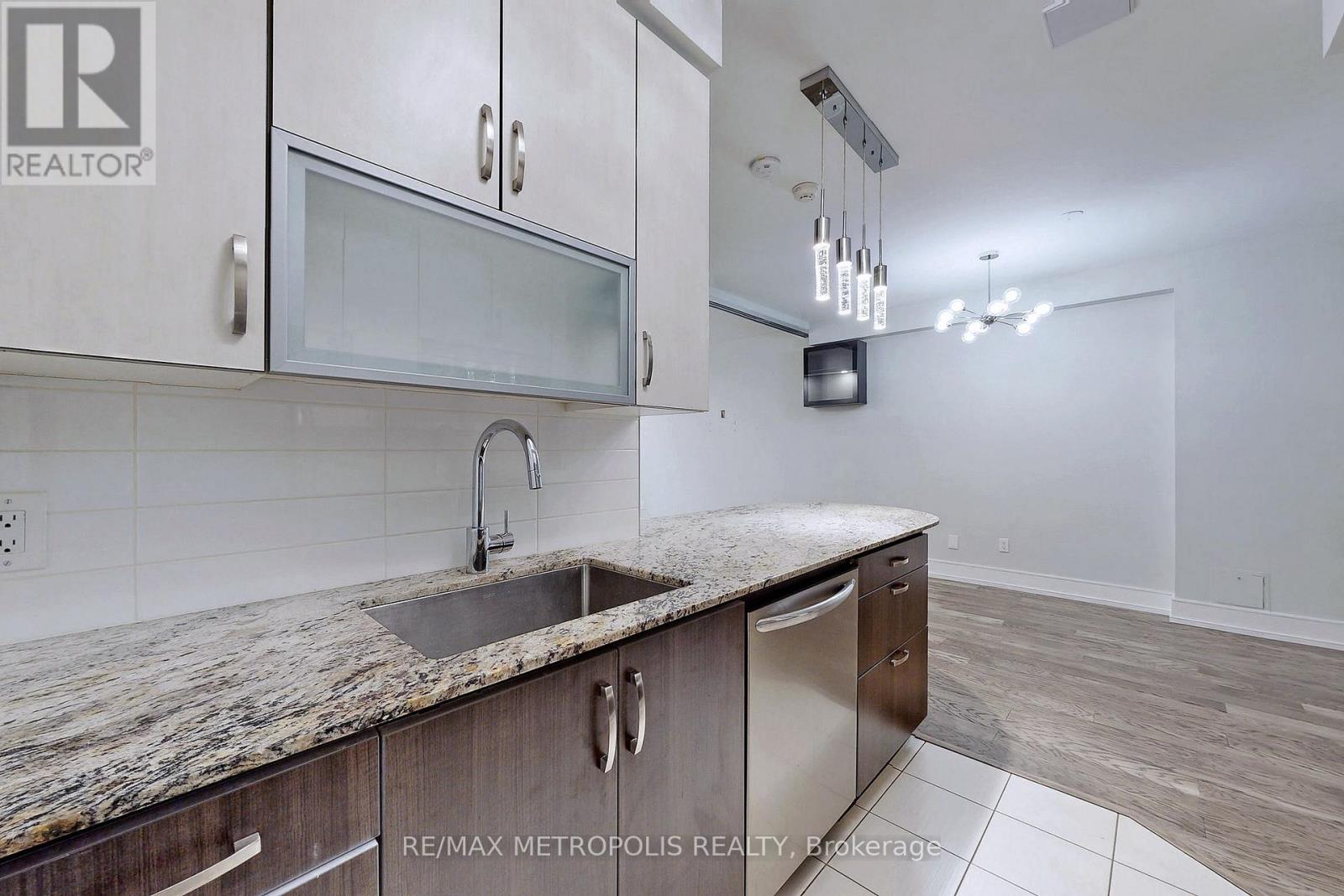 1 - 8171 Kipling Avenue, Vaughan, Ontario  L4L 0G4 - Photo 20 - N12461762