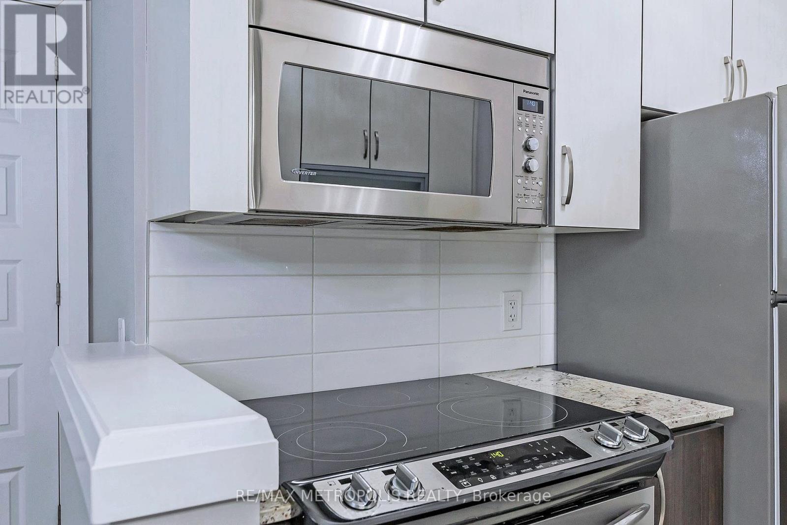 1 - 8171 Kipling Avenue, Vaughan, Ontario  L4L 0G4 - Photo 22 - N12461762
