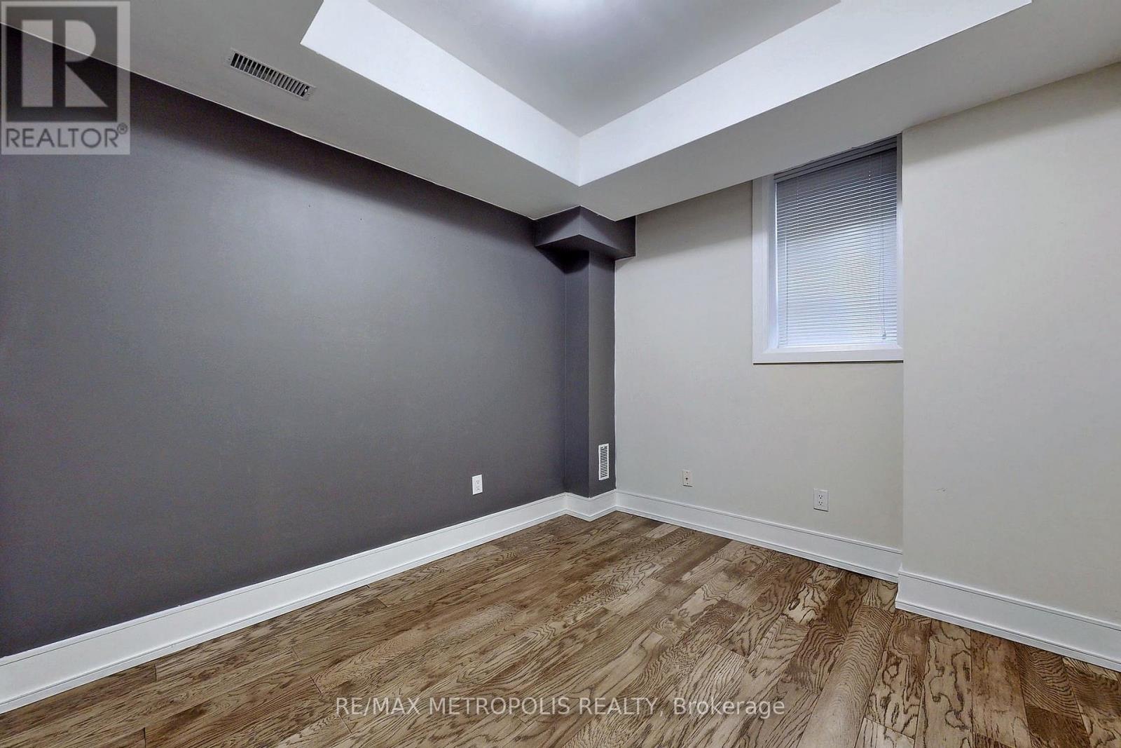 1 - 8171 Kipling Avenue, Vaughan, Ontario  L4L 0G4 - Photo 24 - N12461762