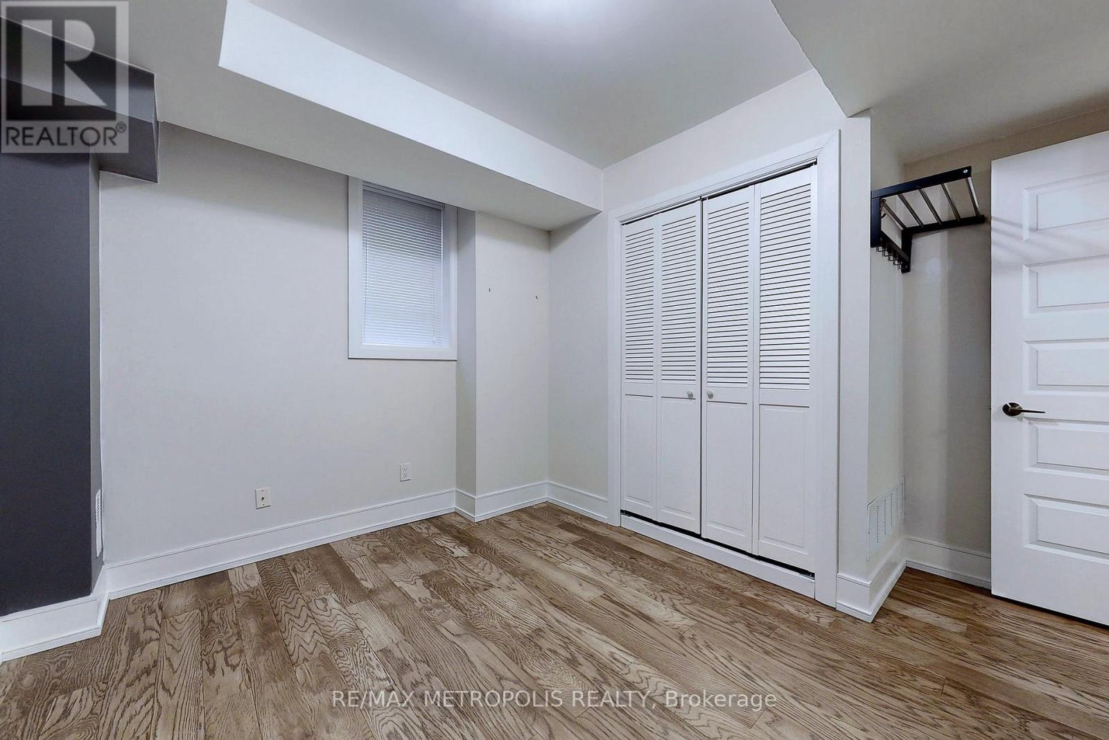 1 - 8171 Kipling Avenue, Vaughan, Ontario  L4L 0G4 - Photo 25 - N12461762