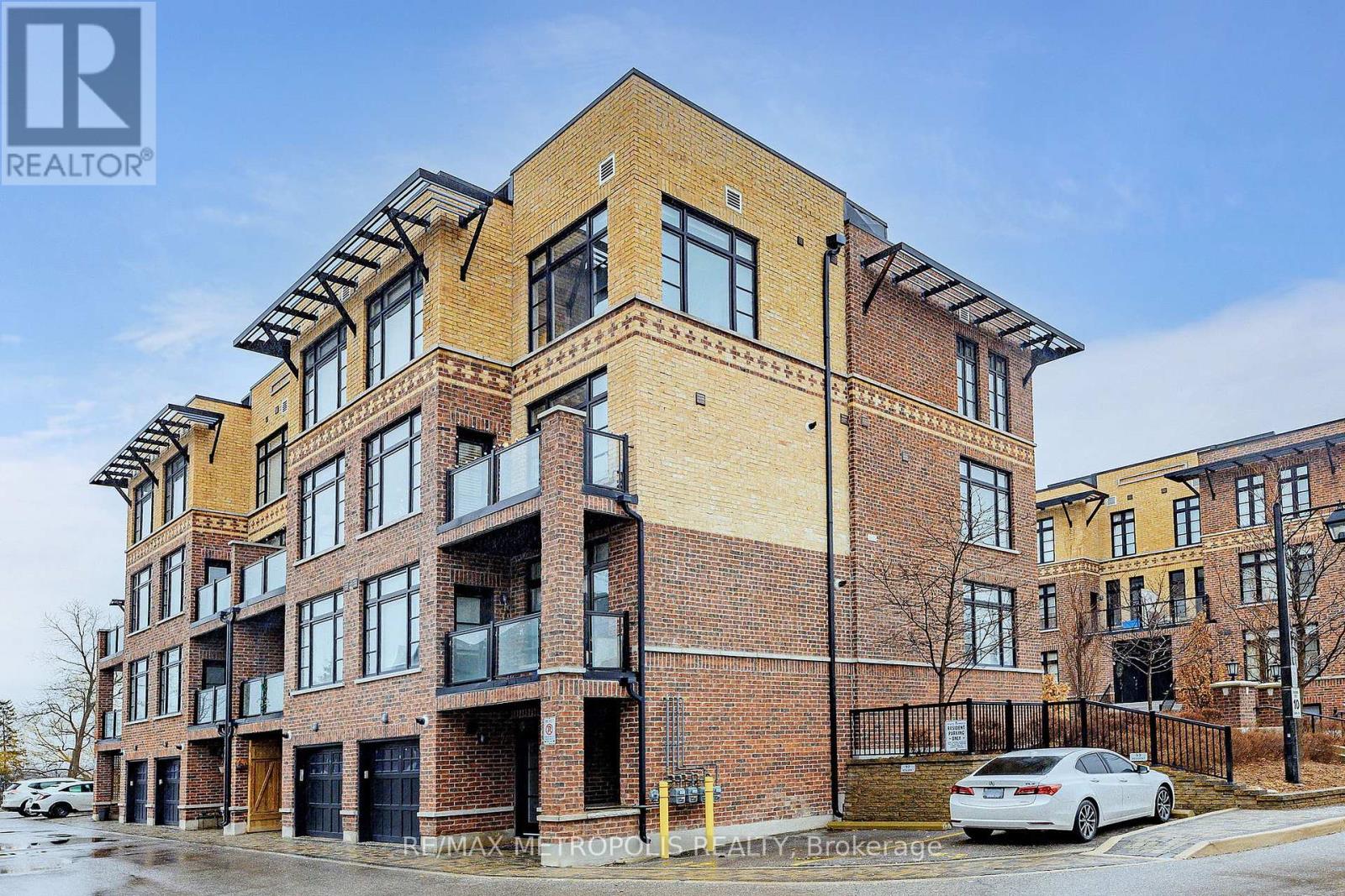 1 - 8171 Kipling Avenue, Vaughan, Ontario  L4L 0G4 - Photo 4 - N12461762