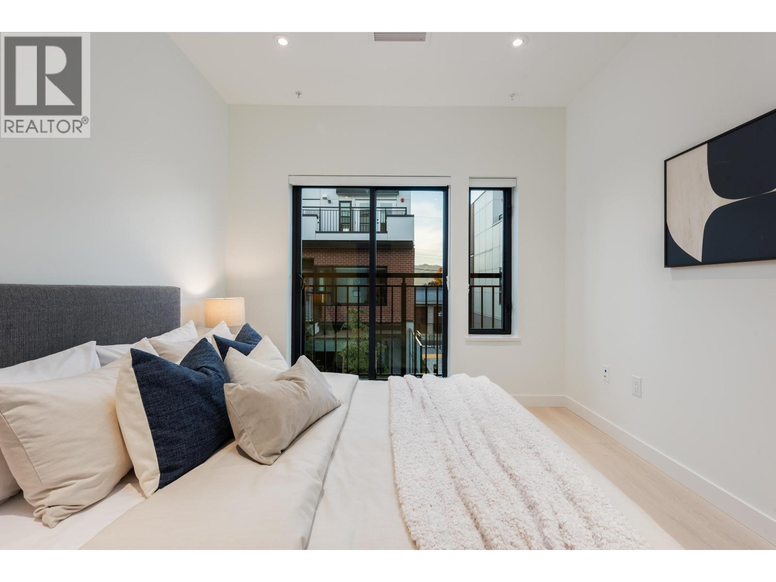264 479 W 28th Avenue, Vancouver, British Columbia  V5Y 0P2 - Photo 12 - R3058133