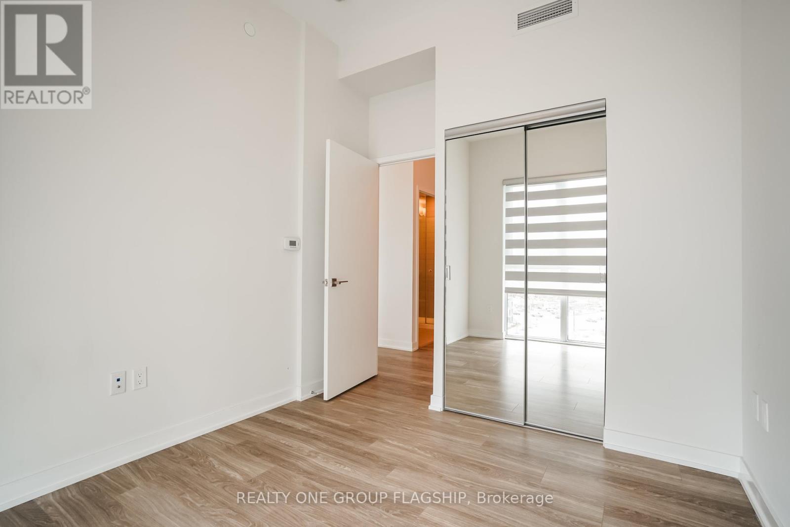 725 - 4055 Parkside Village Drive, Mississauga, Ontario  L5B 0K8 - Photo 11 - W12461740
