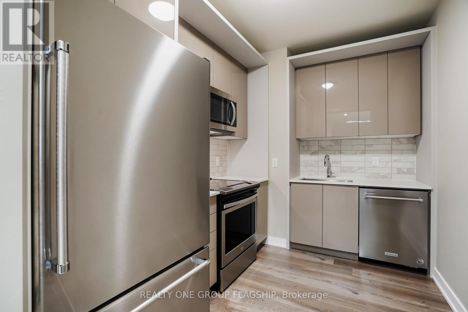 725 - 4055 Parkside Village Drive, Mississauga, Ontario  L5B 0K8 - Photo 20 - W12461740