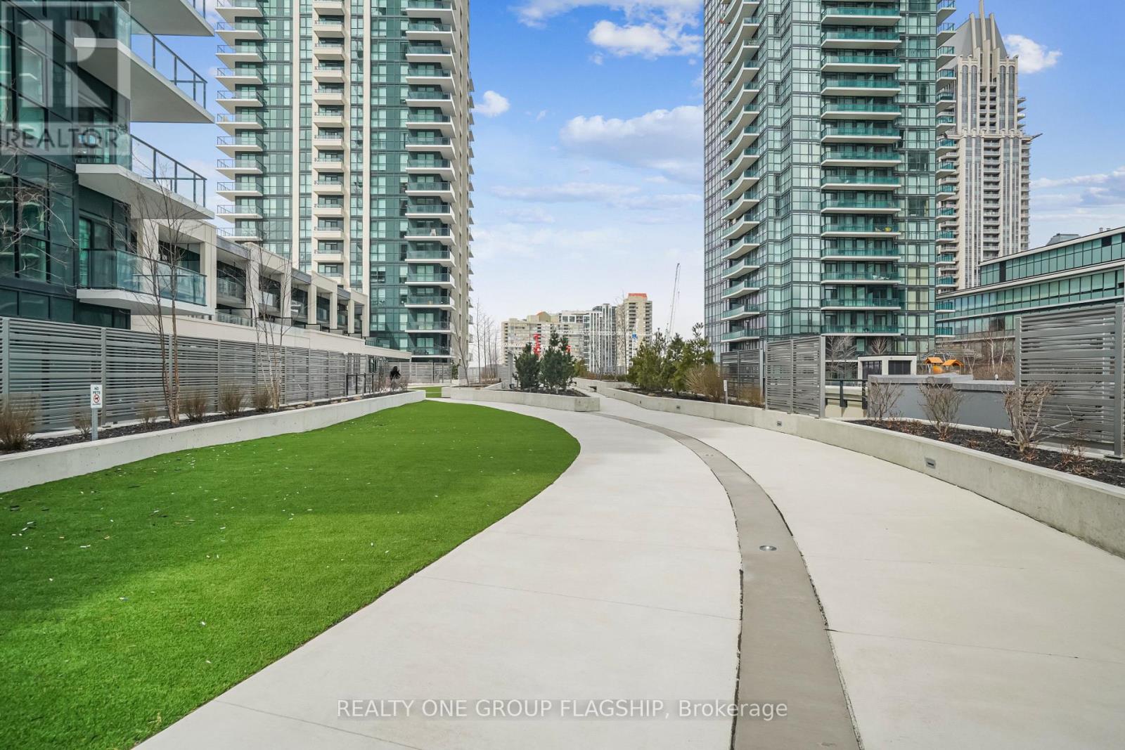 725 - 4055 Parkside Village Drive, Mississauga, Ontario  L5B 0K8 - Photo 26 - W12461740