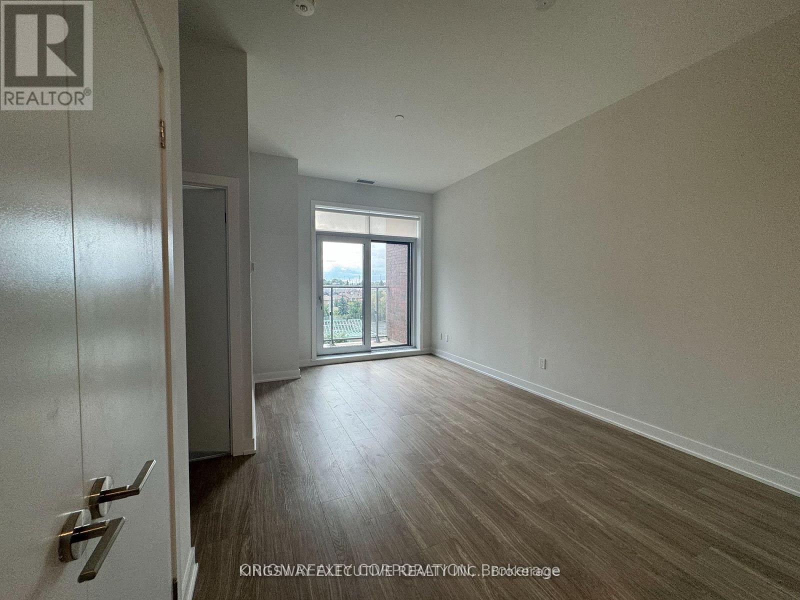 409 - Parkside Village 4130 Drive, Mississauga, Ontario  L5B 3M8 - Photo 6 - W12461744
