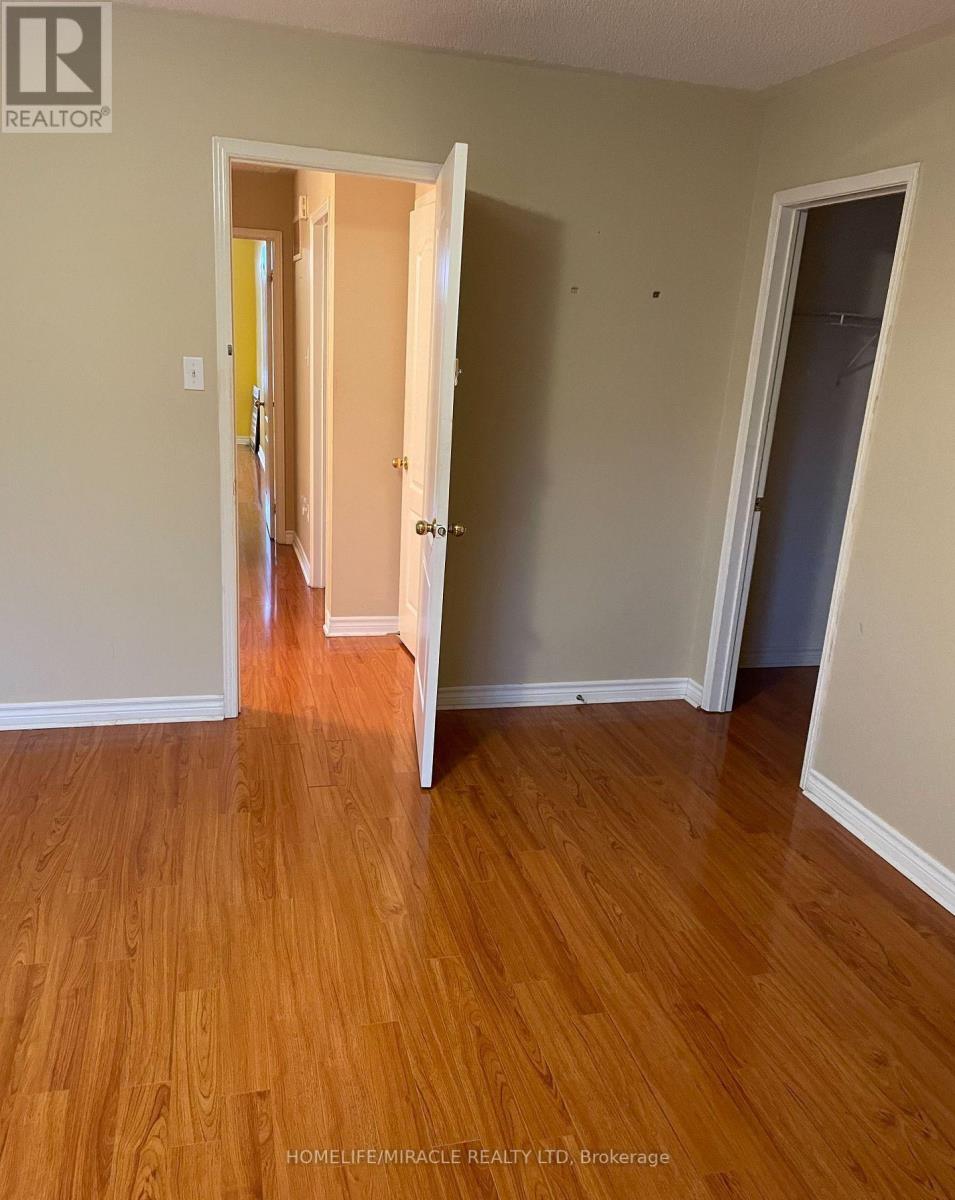 26 Penbridge Circle, Brampton, Ontario  L7A 2P9 - Photo 17 - W12461759