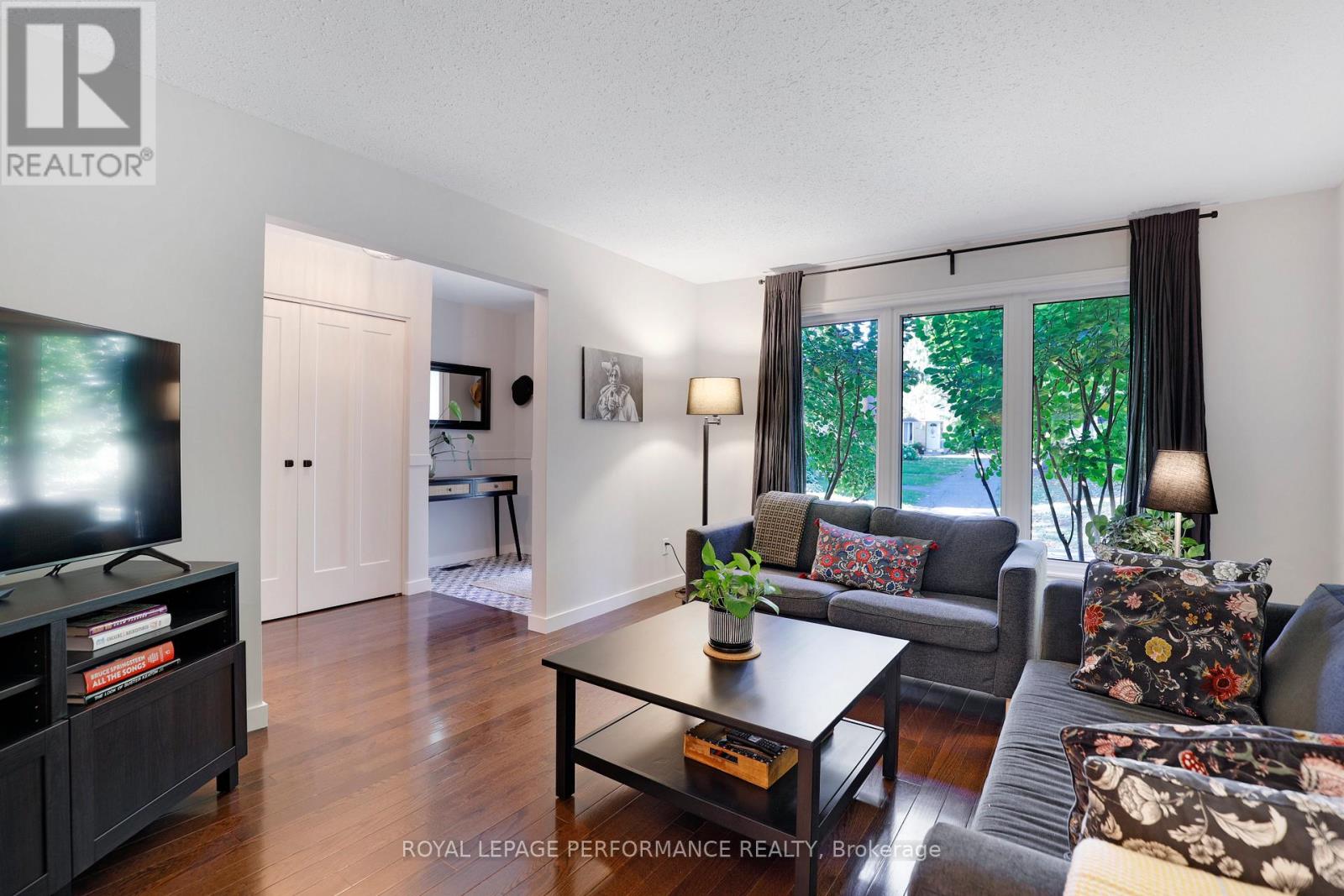 147 - 2111 Montreal Road, Ottawa, Ontario  K1J 8M8 - Photo 5 - X12461774