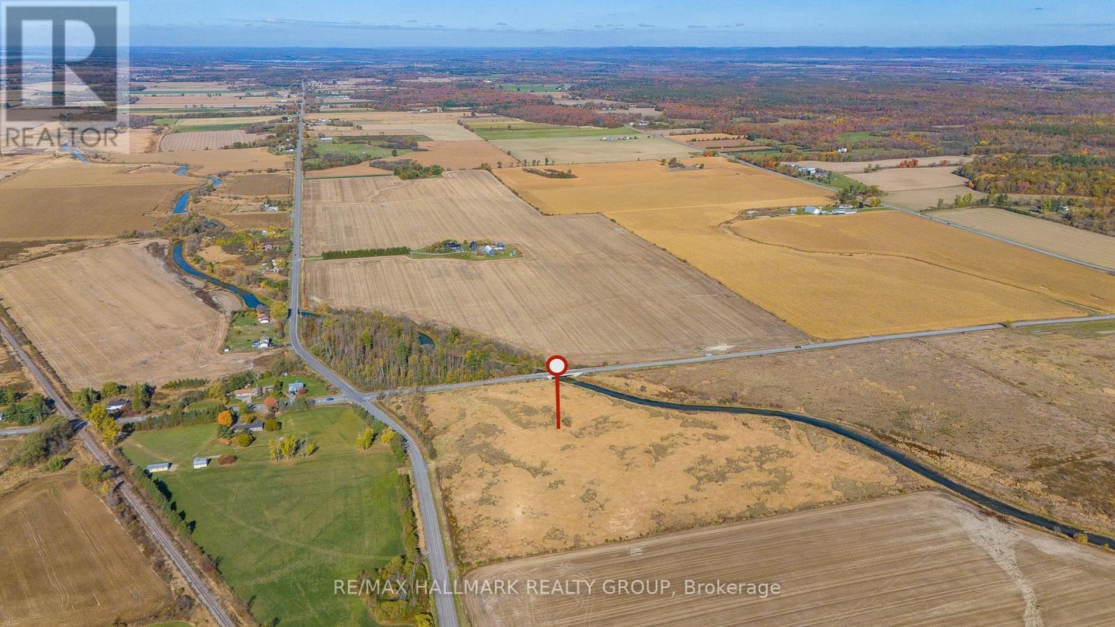 2750 Diamondview Road, Ottawa, Ontario  K0A 1L0 - Photo 6 - X12461785