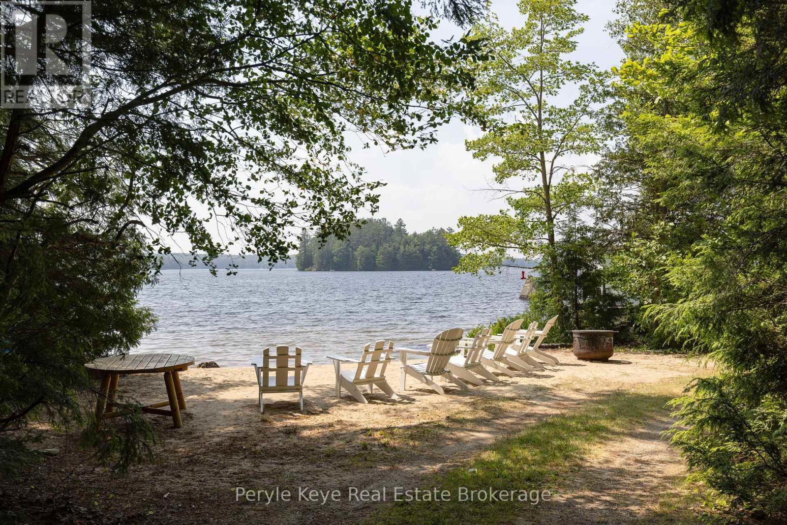 1187 Rignalls Road E, Bracebridge, Ontario  P1L 1X1 - Photo 2 - X12399059