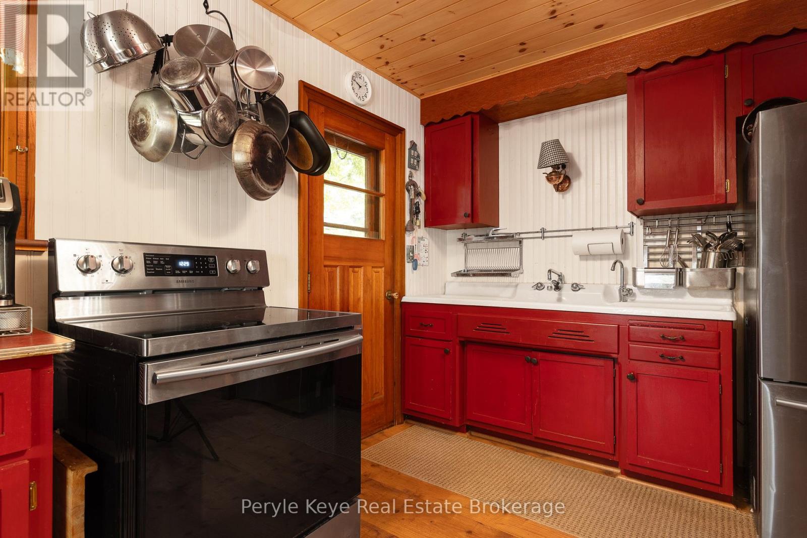 1187 Rignalls Road E, Bracebridge, Ontario  P1L 1X1 - Photo 10 - X12399059