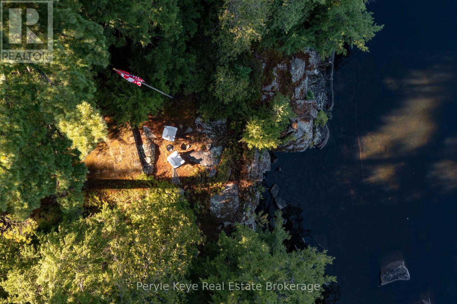 1187 Rignalls Road E, Bracebridge, Ontario  P1L 1X1 - Photo 12 - X12399059