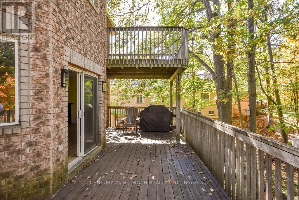63 White Elm Road, Barrie, Ontario  L4N 0E5 - Photo 5 - S12270932