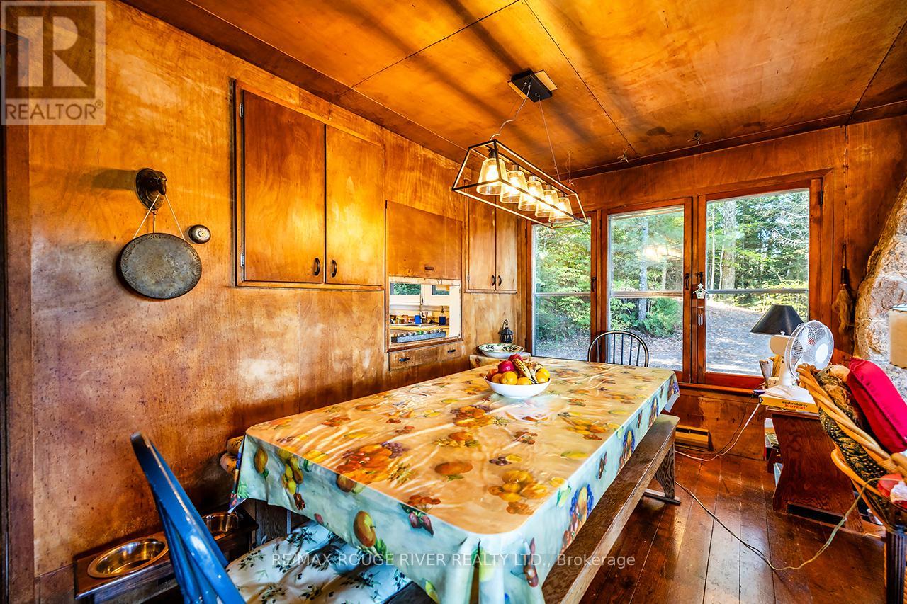 5031 Muskoka Road 117 Highway, Lake Of Bays, Ontario  P0A 1E0 - Photo 15 - X12461722