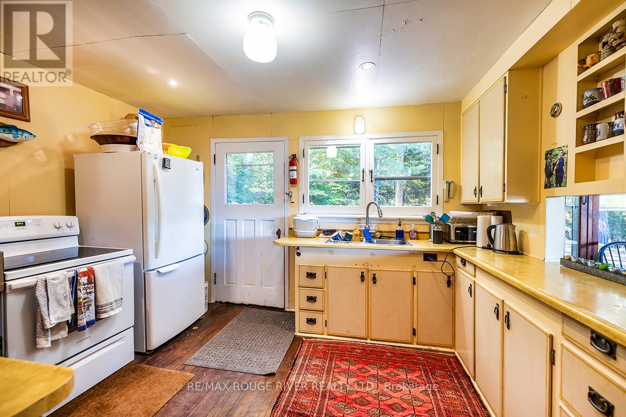 5031 Muskoka Road 117 Highway, Lake Of Bays, Ontario  P0A 1E0 - Photo 17 - X12461722