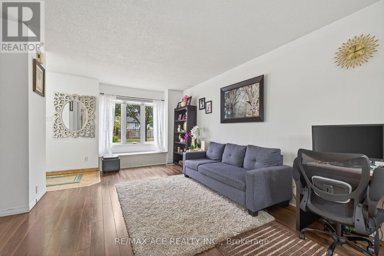 841 Deveron Crescent, London South, Ontario  N5Z 5B4 - Photo 8 - X12461736