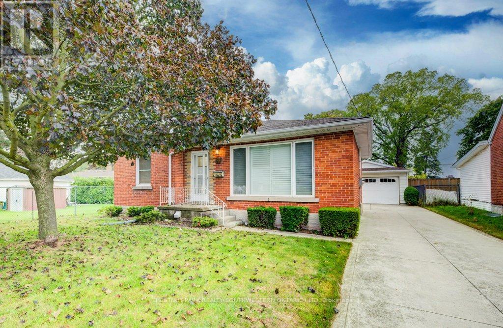 492 EPHRAIM STREET, Kitchener, Ontario