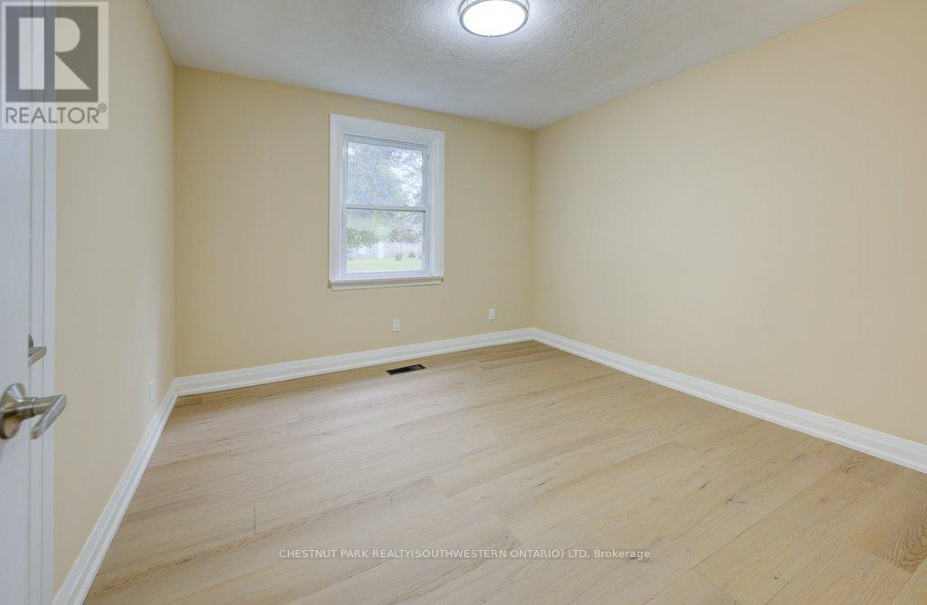 492 Ephraim Street, Kitchener, Ontario  N2B 2C6 - Photo 19 - X12461739