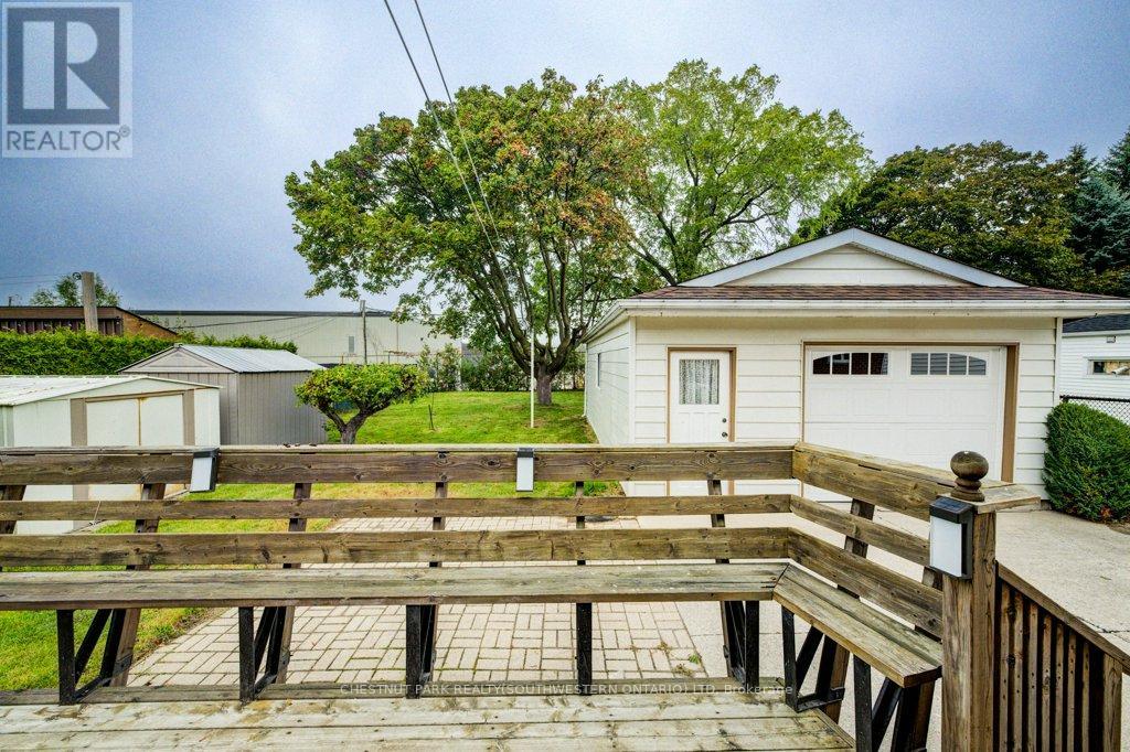 492 Ephraim Street, Kitchener, Ontario  N2B 2C6 - Photo 40 - X12461739