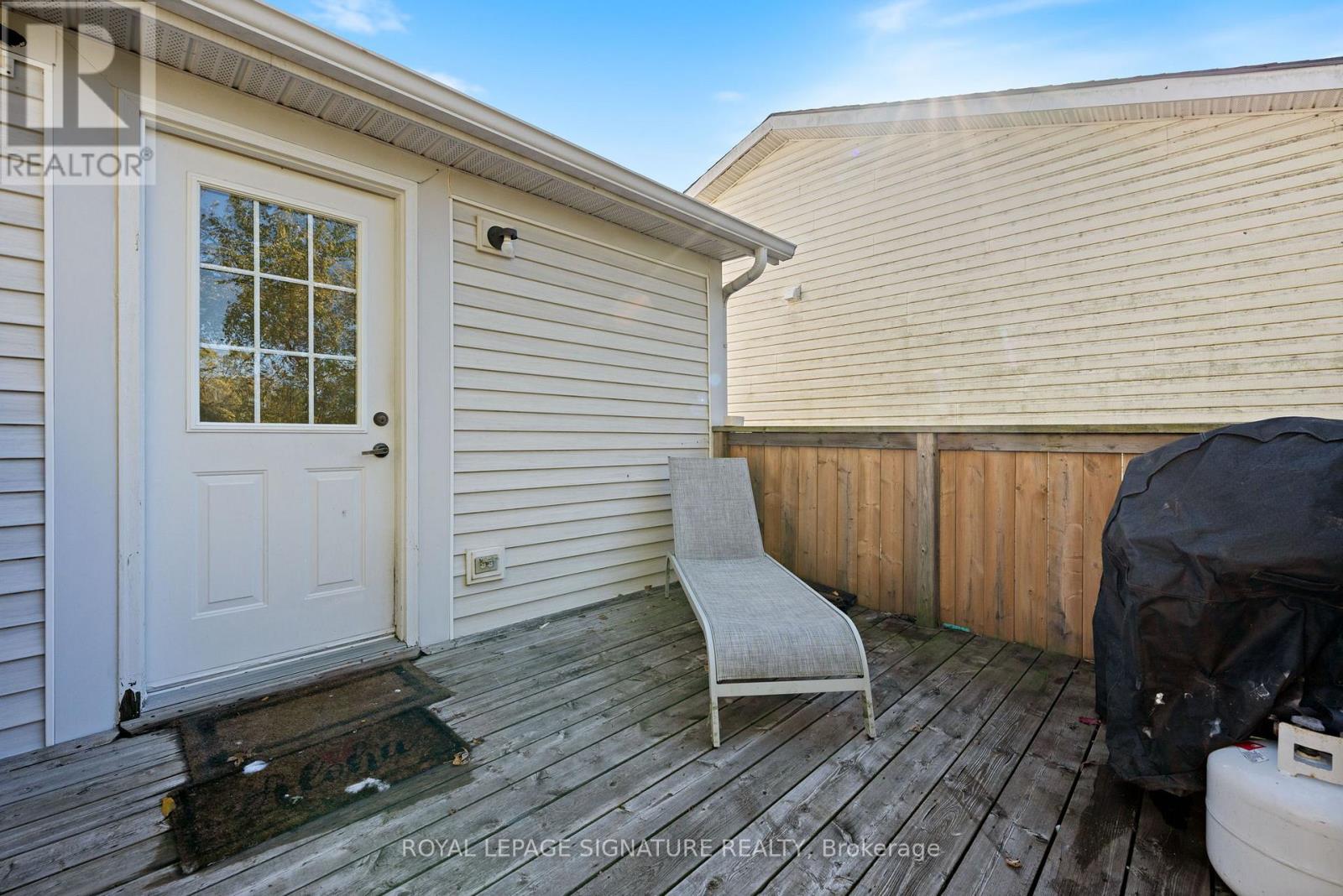 17 Denby Road, Norfolk, Ontario  N0A 1N4 - Photo 28 - X12461752