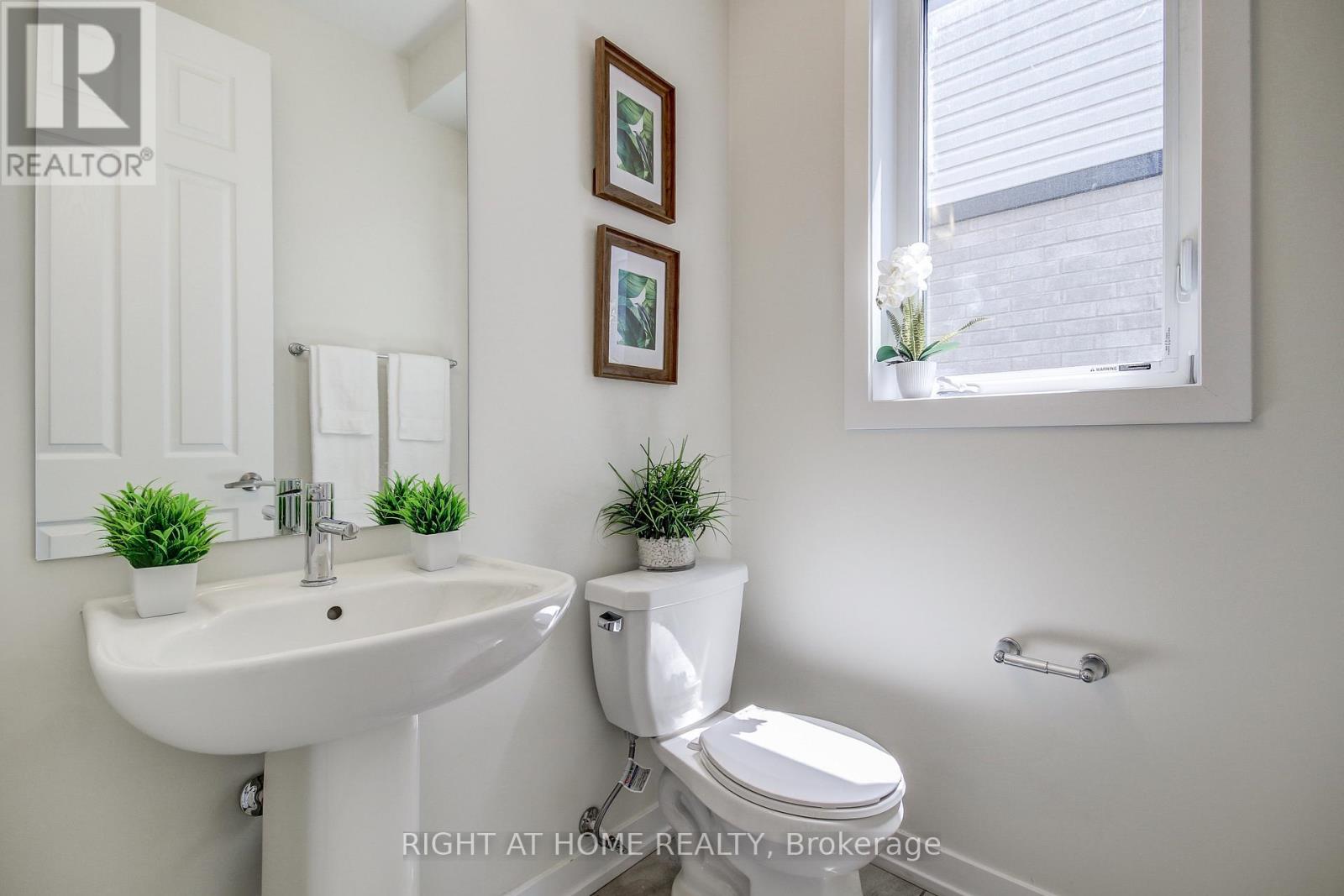 204 Wilmot Road, Brantford, Ontario  N3T 5L5 - Photo 5 - X12461760