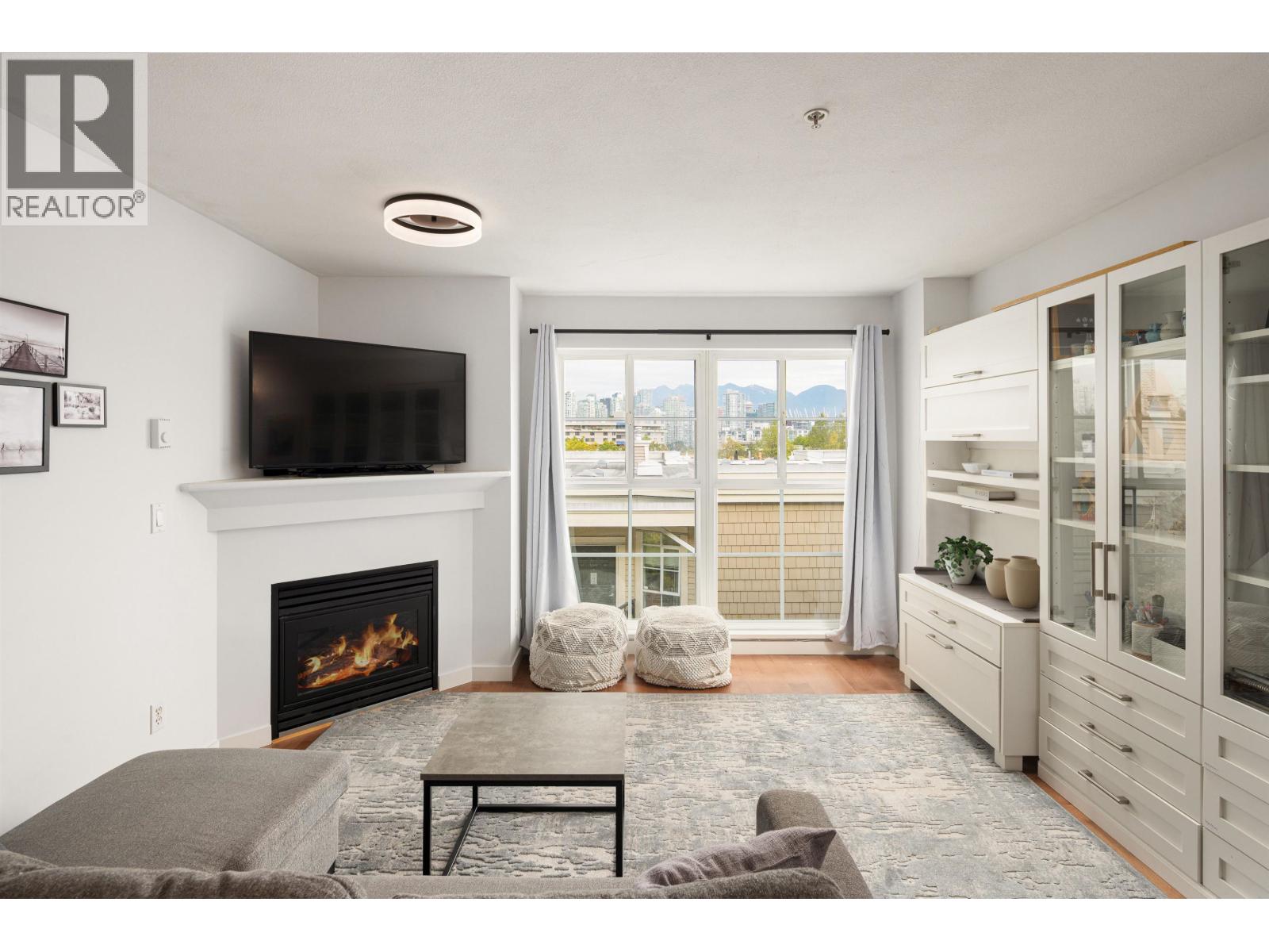 317 678 W 7th Avenue, Vancouver, British Columbia  V5Z 1B5 - Photo 2 - R3058303