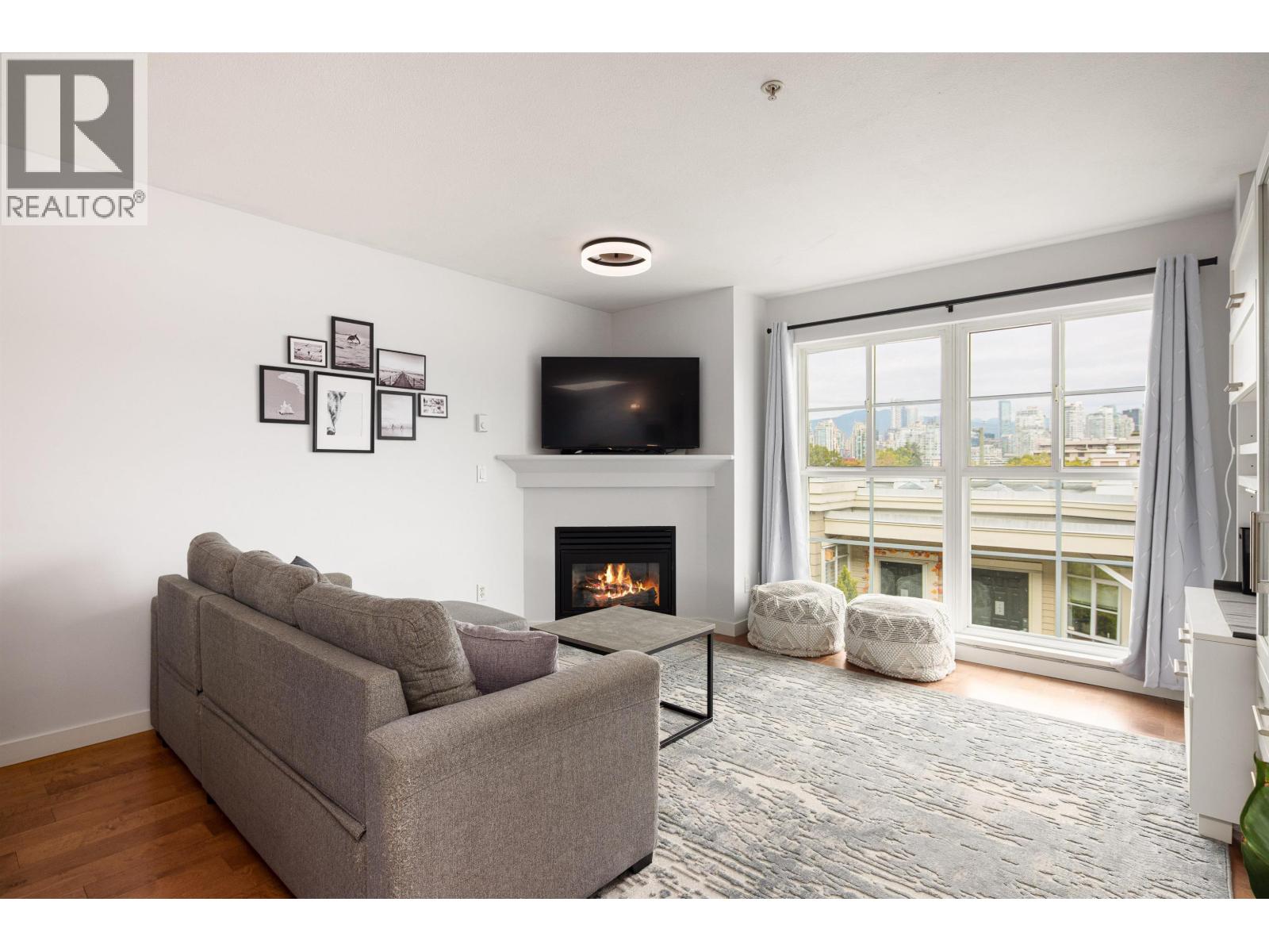 317 678 W 7th Avenue, Vancouver, British Columbia  V5Z 1B5 - Photo 3 - R3058303