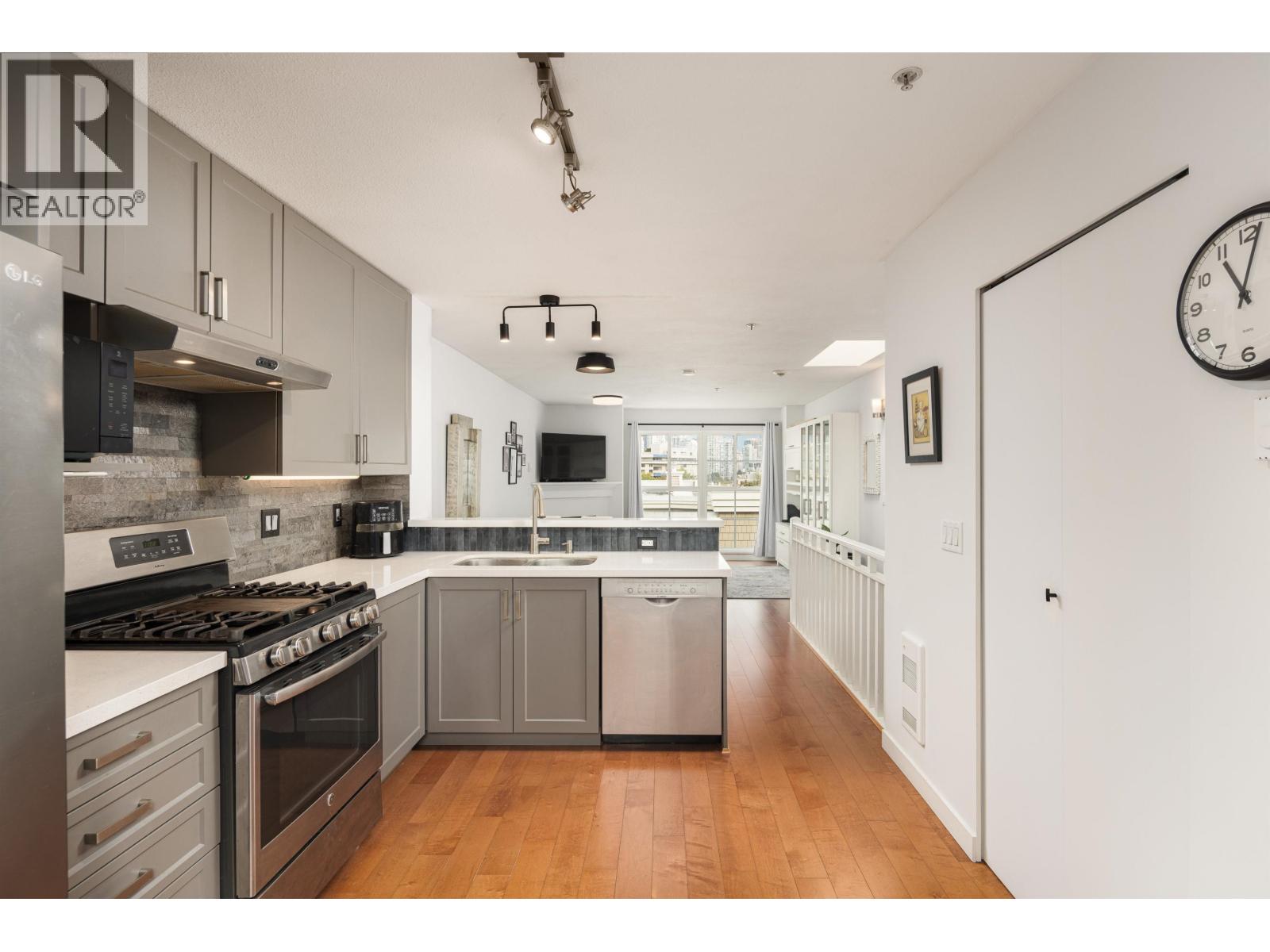 317 678 W 7th Avenue, Vancouver, British Columbia  V5Z 1B5 - Photo 7 - R3058303