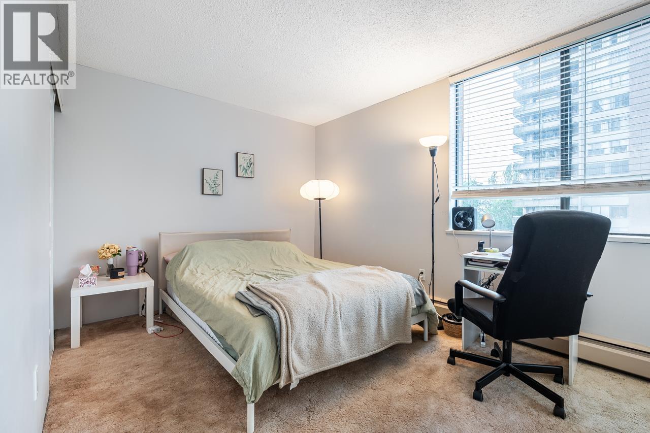 702 3755 Bartlett Court, Burnaby, British Columbia  V3J 7G7 - Photo 10 - R3058304