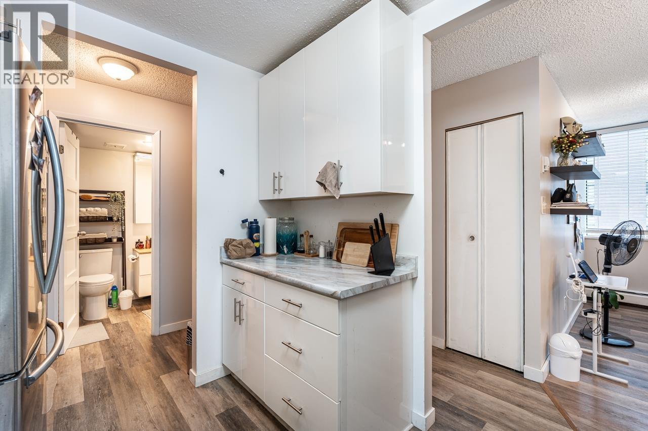 702 3755 Bartlett Court, Burnaby, British Columbia  V3J 7G7 - Photo 6 - R3058304