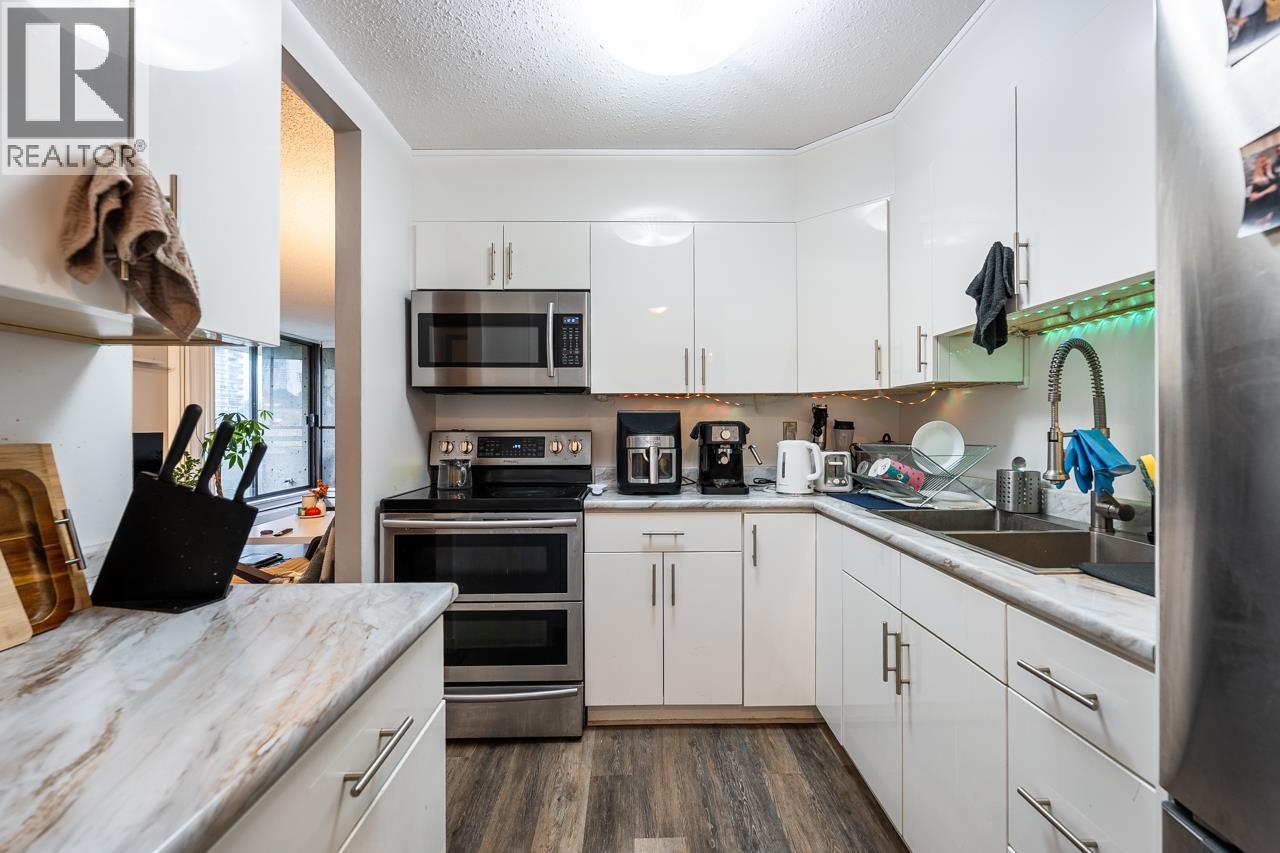 702 3755 Bartlett Court, Burnaby, British Columbia  V3J 7G7 - Photo 9 - R3058304