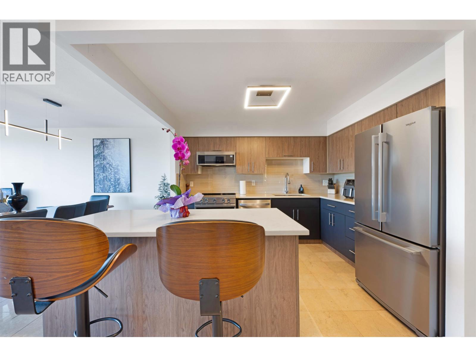 803 1327 E Keith Road, North Vancouver, British Columbia  V7J 3T5 - Photo 7 - R3058348