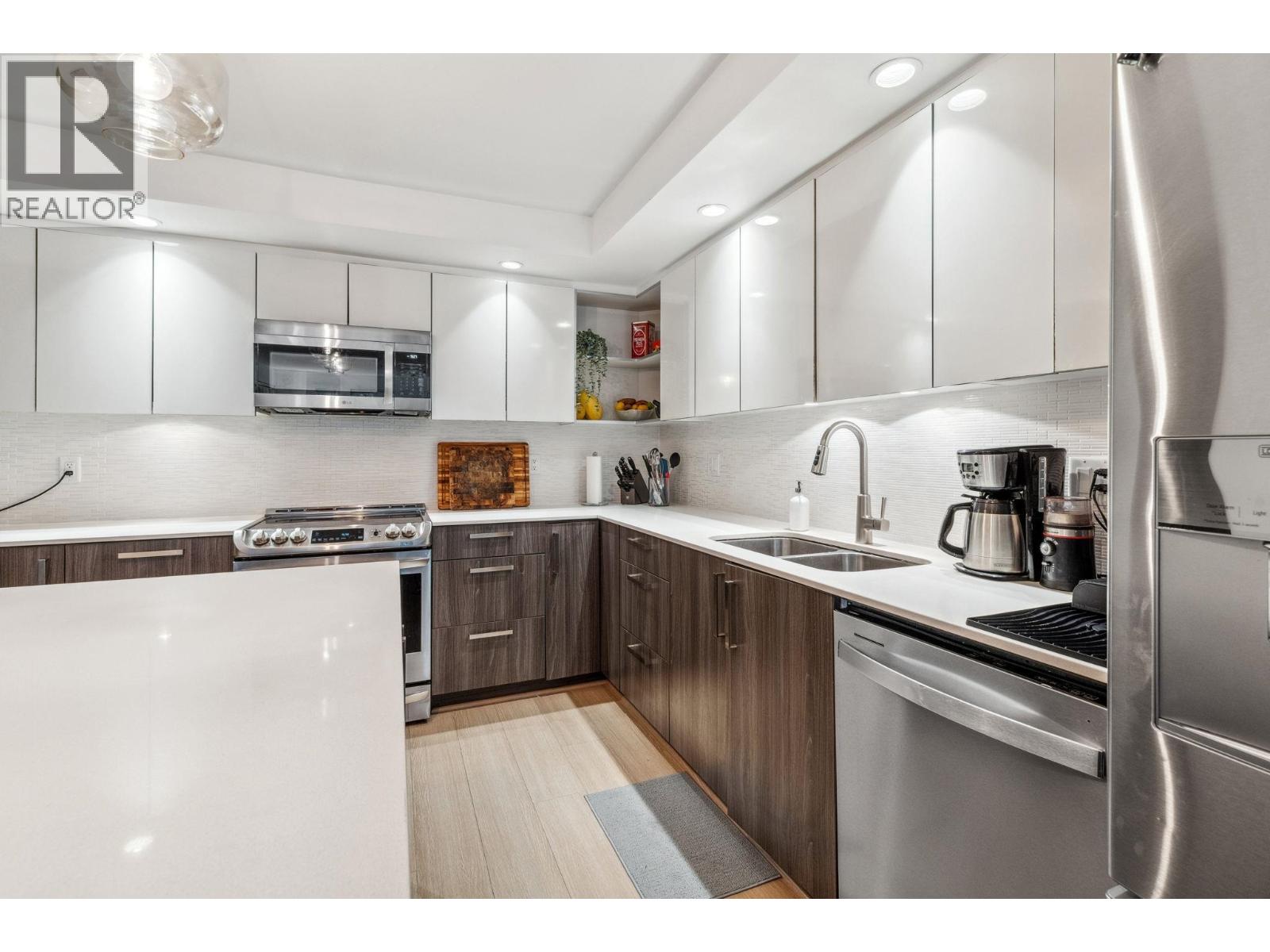501 160 Shoreline Circle, Port Moody, British Columbia  V3H 0B2 - Photo 4 - R3058354