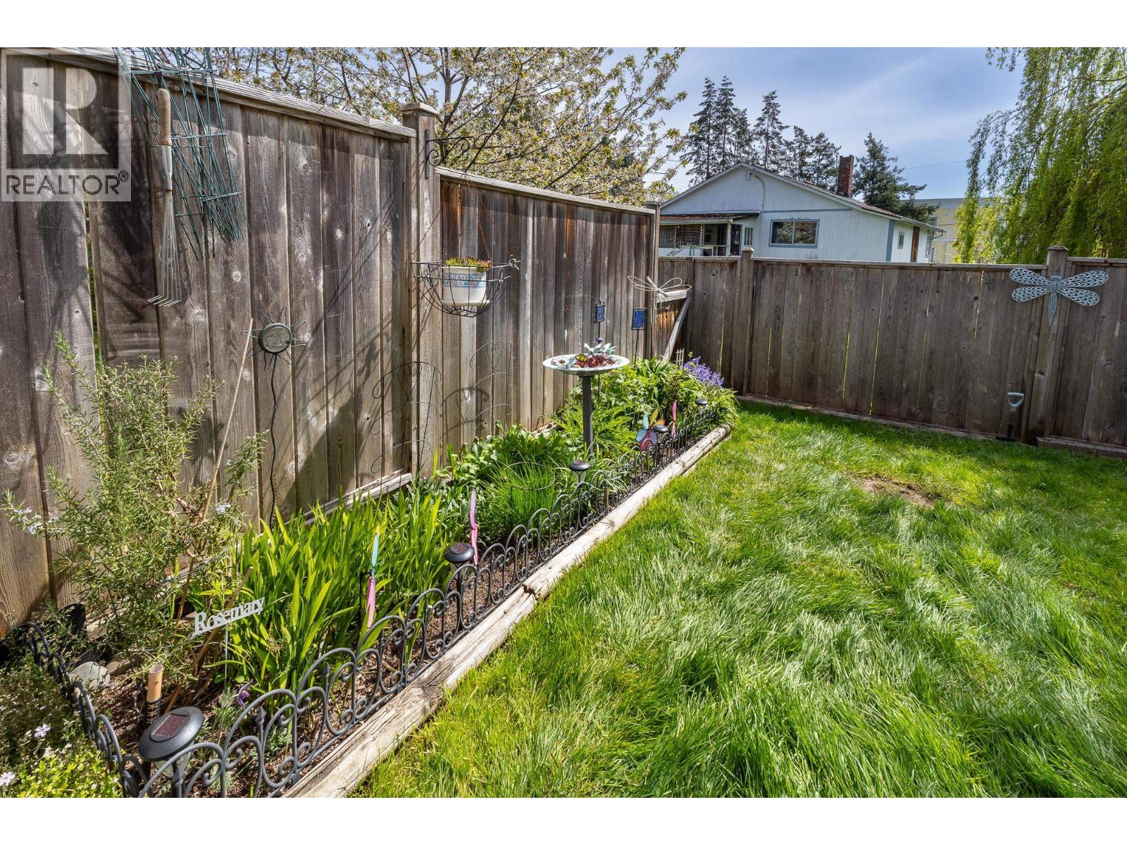 2 765 School Road, Gibsons, British Columbia  V0N 1V9 - Photo 28 - R3058374