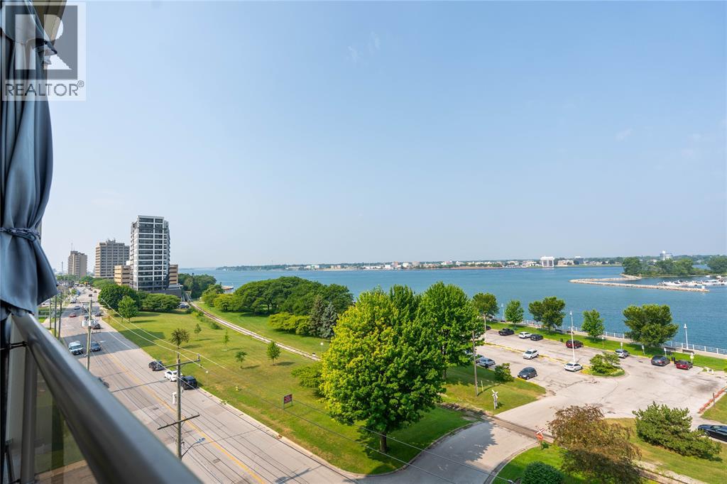 350 Front Street Unit# 705, Sarnia, Ontario N7T 0A1 - Photo 2 - 25025322