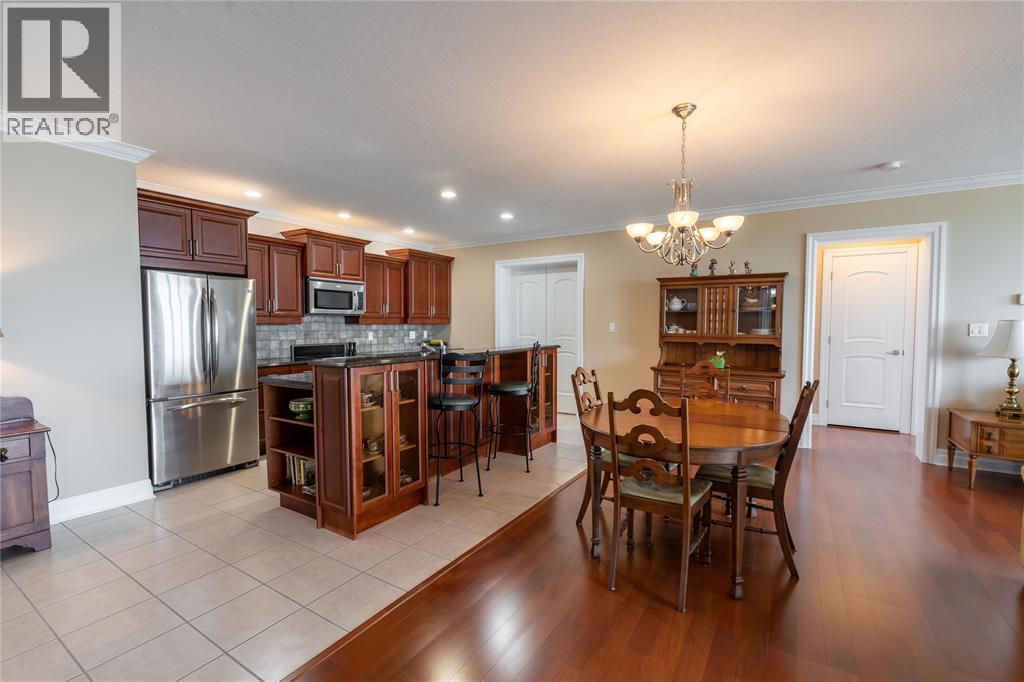 350 Front Street Unit# 705, Sarnia, Ontario N7T 0A1 - Photo 4 - 25025322