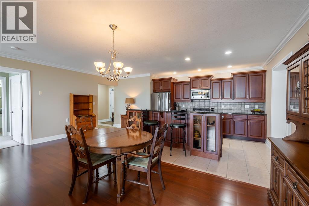 350 Front Street Unit# 705, Sarnia, Ontario N7T 0A1 - Photo 5 - 25025322