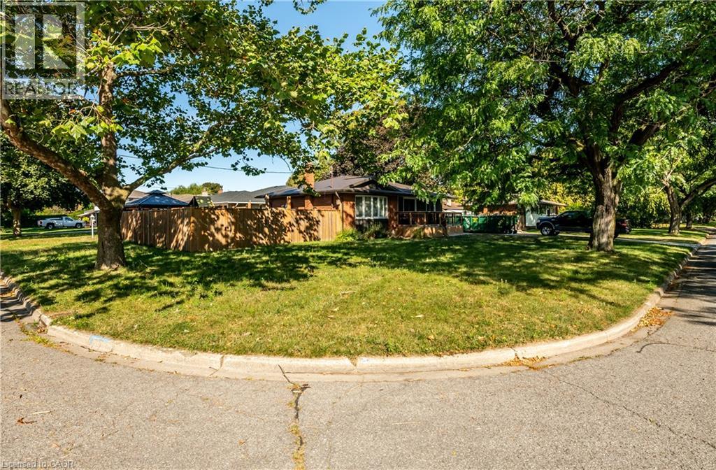 23 Wakelin Terrace, St. Catharines, Ontario  L2M 4K4 - Photo 30 - 40778793
