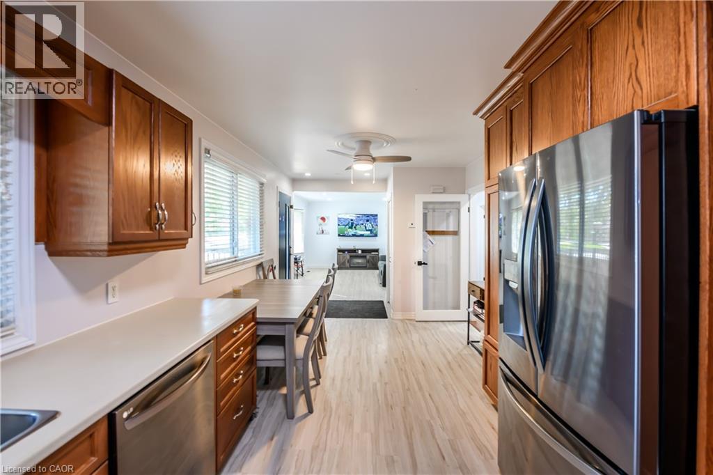 23 Wakelin Terrace, St. Catharines, Ontario  L2M 4K4 - Photo 8 - 40778793